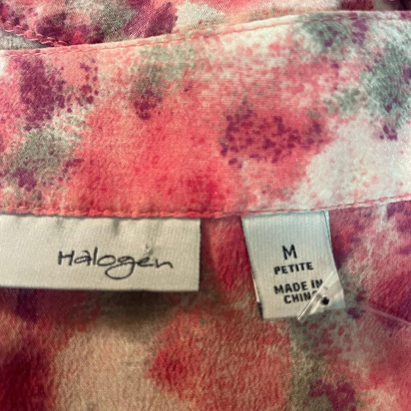 Halogen women’s tank 100% silk size medium Petite
Excellent condition - Picture 4 of 5